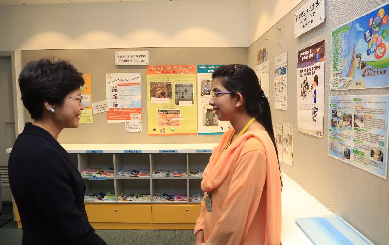 The Chief Secretary for Administration, Mrs Carrie Lam (left), visited the Labour Department’s Construction Industry Recruitment Centre (CIRC) in Kowloon Bay this morning (July 27). Photo shows Mrs Lam meeting with a CIRC employment service ambassador who assists ethnic minority job seekers.