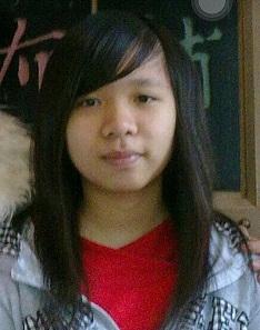 Missing woman Cheung Hoi-nga is about 1.5 meters tall, 45 kilograms in weight and of medium build. She has a round face with yellow complexion and long straight black hair. She was last seen wearing a long-sleeve black jacket, grey T-shirt, short blue jeans and black sport shoes, and carrying a pink rucksack.