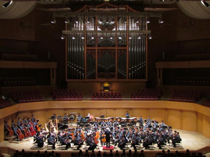 The Asian Youth Orchestra performs a concert at the Aichi Prefectural Art Theater Concert Hall in Nagoya, Japan, today (August 26).