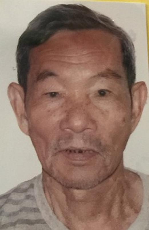 Chan Tam-shun, aged 76, is about 1.57 metres tall, 45 kilograms in weight and of thin build. He has a long face with yellow complexion and short greyish white hair. He was last seen wearing dark red T-shirt, yellow shorts and brown slippers.