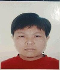 Wei Hui-fang, aged 44, is about 1.56 metres tall, 50 kilograms in weight and of medium build. She has a round face with yellow complexion and long straight black hair with a ponytail. She was last seen wearing a light pink short-sleeved T-shirt, beige jeans, white shoes and carrying a black recycle bag.