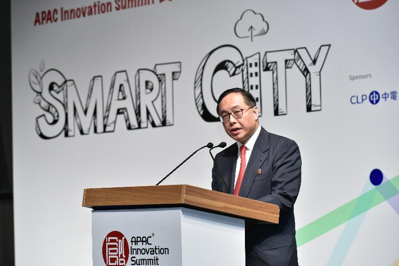 Speaking at the APAC Innovation Summit 2016 Series – Smart City Main Conference today (September 22), the Secretary for Innovation and Technology, Mr Nicholas W Yang, said the Government will provide full backing to drive smart city development through financial support programmes under the Innovation and Technology Fund, and through technological support infrastructure such as Hong Kong Science Park and Cyberport.