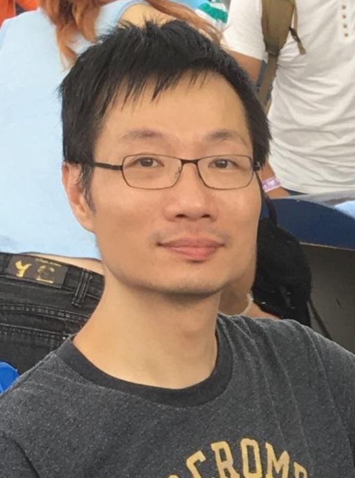 Ho Wai-kin, aged 47, is about 1.77 metres tall, 72 kilograms in weight and of thin build. He has a square face with yellow complexion and short straight black hair. He was last seen wearing a short-sleeved T-shirt, blue jeans, brown shoes, a pair of glasses and carrying a black backpack with pink dots pattern.
