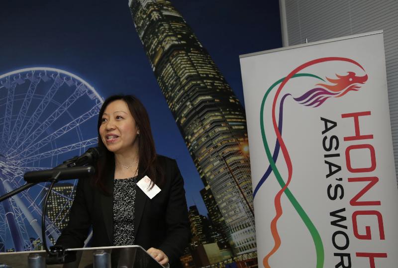 香港驻伦敦经济贸易办事处处长杜洁丽于十二月六日（伦敦时间）在伦敦香港金融服务业论坛2016酒会上致欢迎辞。