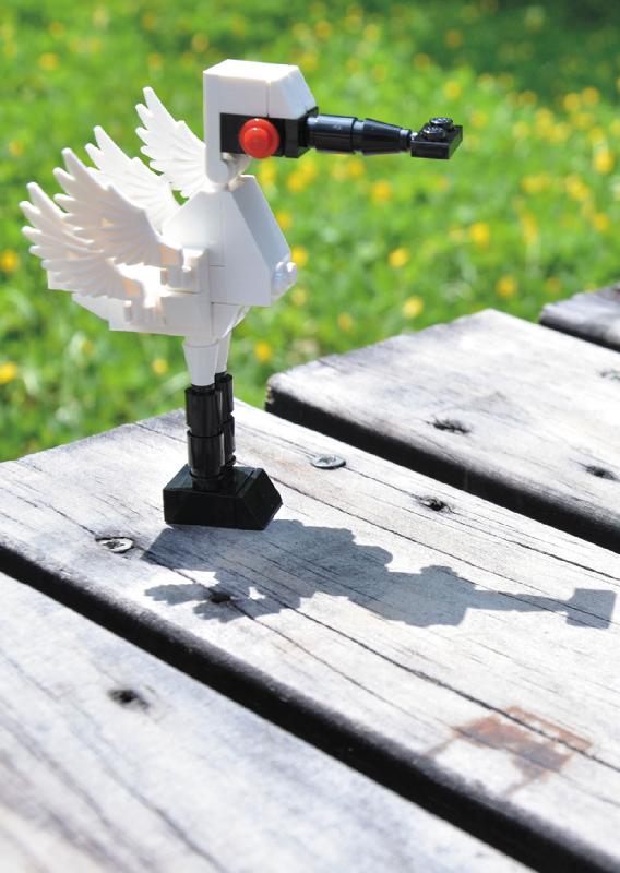 Hong Kong Wetland Park is holding the Bird Watching Festival from today (December 16) until April 2017. Visitors to the Bird Watching Festival will have a chance to join the "Wetland x Lego Experience Class" to build the black-faced spoonbill Lego brick model created by Lego Certified Professional Mr Andy Hung and his team exclusively for the Wetland Park.

