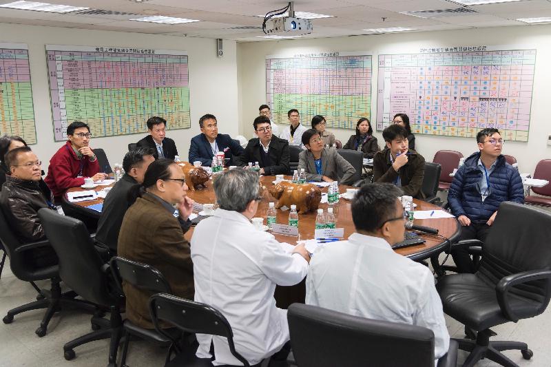 The Legislative Council Panel on Food Safety and Environmental Hygiene conducted a visit to Sheung Shui Slaughterhouse today (January 13). Photo shows Legislative Council Members (second row, from right) Mr Ho Kai-ming, Mr Steven Ho, Dr Helena Wong, Mr Lau Kwok-fan, Mr Michael Tien, Mr Yiu Si-wing and Mr Chu Hoi-dick being briefed on the operation of the slaughterhouse by representatives of the Food and Environmental Hygiene Department and the Sheung Shui Slaughterhouse operator.
