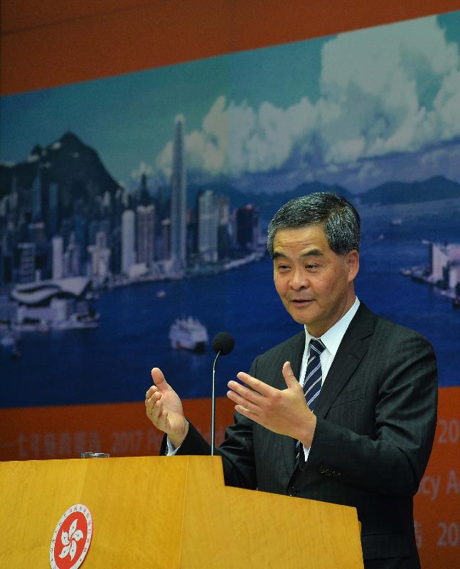 The Chief Executive, Mr C Y Leung, hosts a press conference on the 2017 Policy Address this afternoon (January 18) at Central Government Offices, Tamar. Picture shows Mr Leung elaborating on the Policy Address at the press conference.
