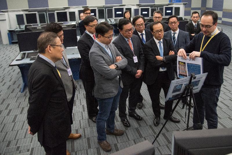 Legislative Council Members today (January 19) are briefed on the operation of the new Air Traffic Management System after its full commissioning by representative of the Civil Aviation Department.