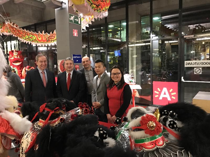 The opening reception for Legends of Lion Dance exhibition in Belgium was held on January 27. Photo shows officiating guests including Deputy Representative of the Hong Kong Economic and Trade Office, Brussels, Miss Alice Choi (first right); Alderman for City Development, Sports and Diamonds of the City of Antwerp, Mr Ludo van Campenhout (second left); exhibition organiser Mr Joe Choi of the Choi Lee Fat Belgium Association and Wong Man Sun Kung Fu Lion and Dragon Dance School (second right); and Chairman of the Belgium-Hong Kong Society, Mr Piet Steel (first left), at the reception.