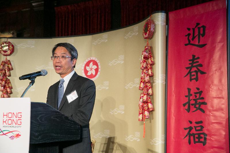 香港驻美国总经济贸易专员梁卓文二月二日（纽约时间）在香港驻纽约经济贸易办事处新春酒会上致辞。 
