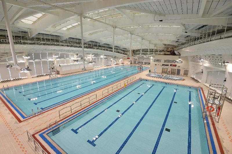 堅尼地城游泳池室內的全新暖水游泳設施下星期二（二月七日）起投入服務，包括一個副池、訓練池及按摩池，市民可以全天候享受游泳的樂趣。