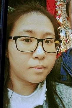 Ying Hoi-ting, aged 23, is about 1.5 metres tall, 50 kilograms in weight and of medium build. She has a long face with yellow complexion and long straight black hair. She was last seen wearing a beige and orange dress and silver shoes, carrying a dark green handbag and wearing a pair of glasses with black frame.