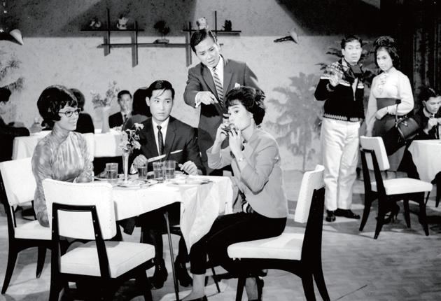 A film still of "Say It with Flowers" (1966).