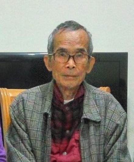 Lee Wan-cheung, aged 75, is about 1.65 metres tall, 45 kilograms in weight and of thin build. He has a long face with yellow complexion and short grey hair. He was last seen wearing a brown hooded jacket, light grey trousers, grey shoes and brown glasses.