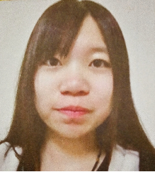 19-year-old Yip Ka-ka is about 1.62 metres tall, 48 kilograms in weight and of thin build. She has a round face with yellow complexion and long straight black hair. She was last seen wearing blue denim shorts, black shoes, a pair of black-rimmed glasses and carrying a blue luggage and a brown shoulder bag.

