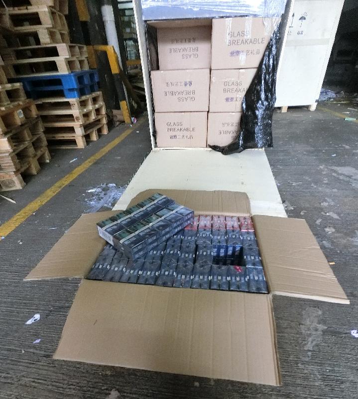 Hong Kong Customs yesterday (May 17) seized about 1.2 million suspected illicit cigarettes at various locations in Kowloon and the New Territories. Photo shows part of the seizure.