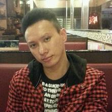 Cheung Chi-keung, aged 32, is about 1.65 metres tall, 60 kilograms in weight and of medium build. He has a pointed face with yellow complexion and short straight black hair. He was last seen wearing a black jacket, dark shorts and dark sports shoes.