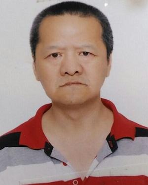 Yeung Chun-sing, aged 58, is about 1.6 metres tall, 63 kilograms in weight and of medium build. He has a pointed face with yellow complexion and short black hair. He was last seen wearing a white short sleeve T-shirt, black trousers and brown shoes. 