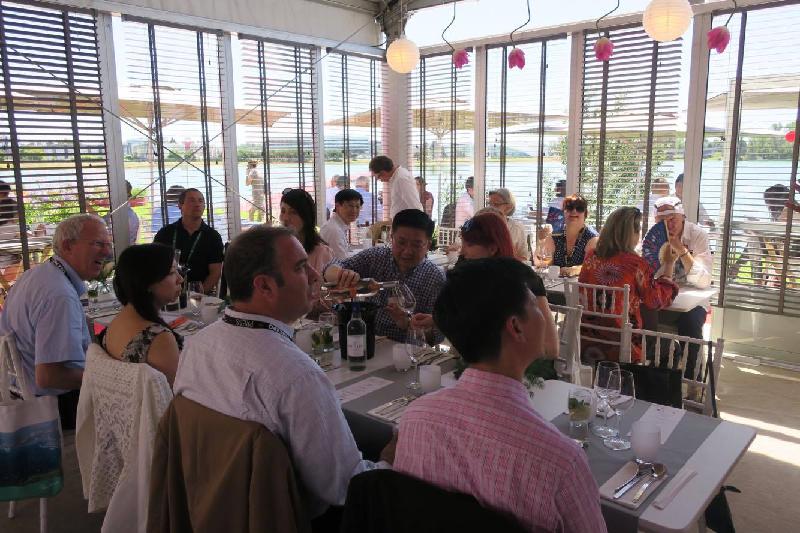 A Hong Kong restaurant opened at Vinexpo in Bordeaux, France, on June 18 (Bordeaux time) to promote Hong Kong as Asia's culinary capital to French and international visitors. Photo shows journalists attending the press lunch at the restaurant on the opening day.