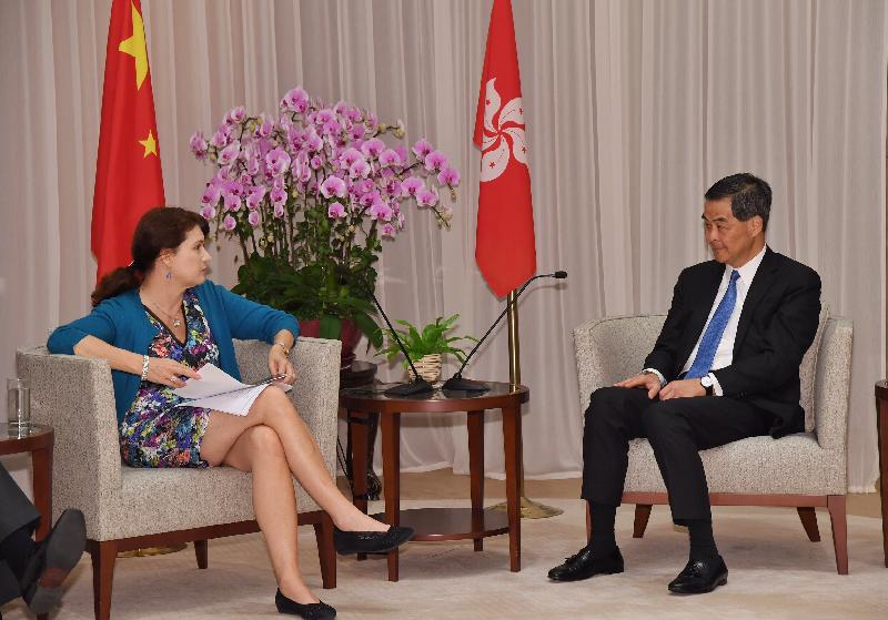 The Chief Executive, Mr C Y Leung (right), meets the visiting Minister for EU Affairs and Trade of Sweden, Ms Ann Linde (left), at the Chief Executive's Office this morning (June 28) to exchange views on issues of mutual concern.