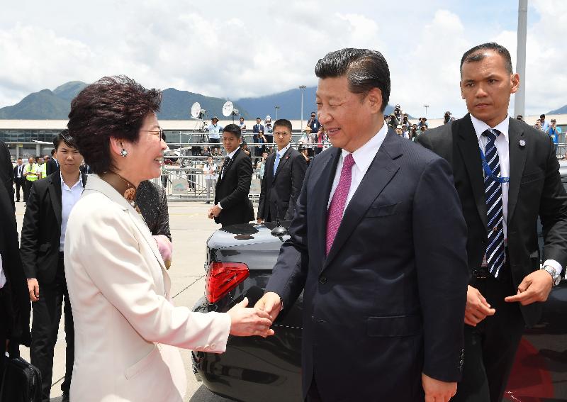 President Xi Jinping (right) shakes hands with the Chief Executive, Mrs Carrie Lam (left), as she bids him farewell at the airport today (July 1) at the end of his three-day visit to Hong Kong.