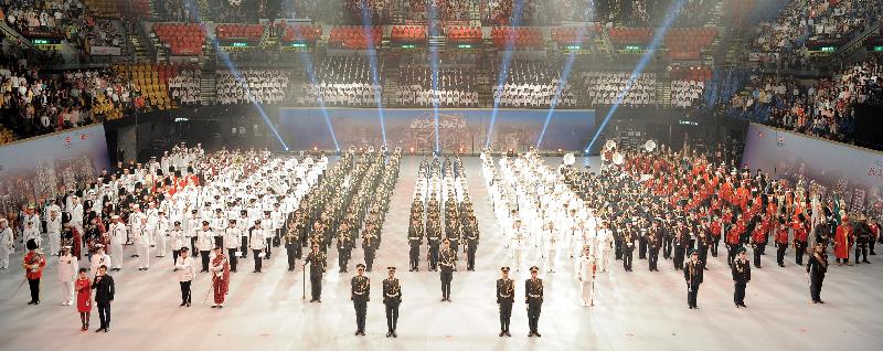 「國際軍樂匯演」集多支中外軍樂團於七月十三日至十五日在香港體育館演出。圖為二○一二年「國際軍樂匯演」的演出照片。