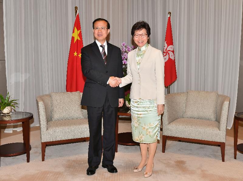 The Chief Executive, Mrs Carrie Lam (right), meets the visiting China International Trade Representative, Mr Fu Ziying (left), at the Chief Executive's Office this afternoon (July 11) to exchange views on issues of mutual concern.