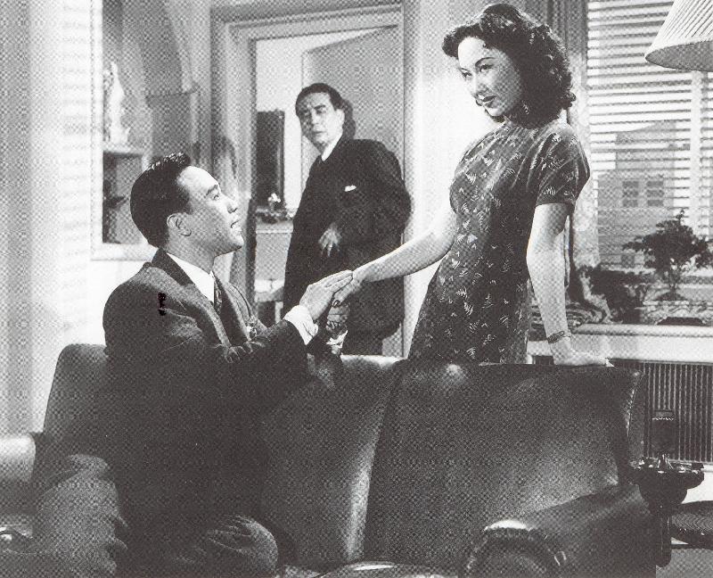 康樂及文化事務署香港電影資料館的「影畫早晨」節目將以「傳奇的長青樹．李麗華」為題，於九月和十月選映九齣李麗華從影黃金時期的電影。圖為《說謊世界》（1950）劇照。