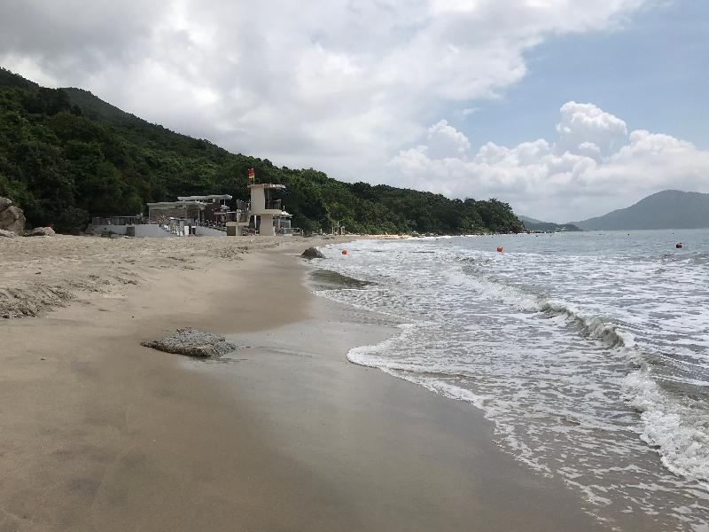 Tong Fuk Beach on Lantau Island was reopened this afternoon (August 11) after being cleaned up.