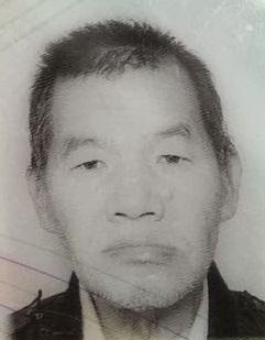 Lam Wing-choi, aged 64, is about 1.56 metres tall, 50 kilograms in weight and of thin build. He has a square face with yellow complexion, short straight black and white hair and a mole on his left face. He was last seen wearing a dark blue short-sleeved T-shirt, dark plaid trousers and black sandals.