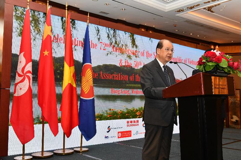 The Chief Secretary for Administration, Mr Matthew Cheung Kin-chung, today (August 23) attends the reception to celebrate the 72nd Anniversary of the Socialist Republic of Vietnam. Photo shows Mr Cheung delivering a speech at the ceremony.