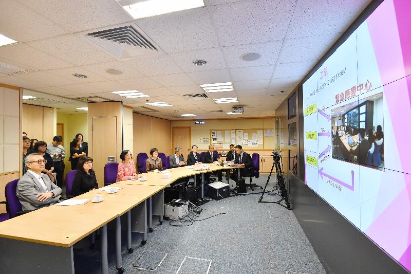 The Secretary for Food and Health, Professor Sophia Chan (third left), today (August 24) inspected the Centre for Health Protection of the Department of Health. Accompanied by the Permanent Secretary for Food and Health (Health), Ms Elizabeth Tse (second left), and the Under Secretary for Food and Health, Dr Chui Tak-yi (first left), Professor Chan was briefed by staff of the Emergency Response Centre on how the centre operates.