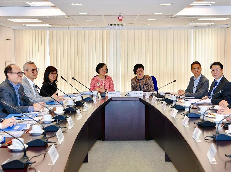 The Secretary for Food and Health, Professor Sophia Chan (fourth left), together with the Permanent Secretary for Food and Health (Health), Ms Elizabeth Tse (third left), and the Under Secretary for Food and Health, Dr Chui Tak-yi (second left), today (August 24) inspected the Centre for Health Protection (CHP) of the Department of Health. They were briefed by the Director of Health, Dr Constance Chan (third right), and the Controller of the CHP, Dr Wong Ka-hing (second right), on the work and challenges of the department.