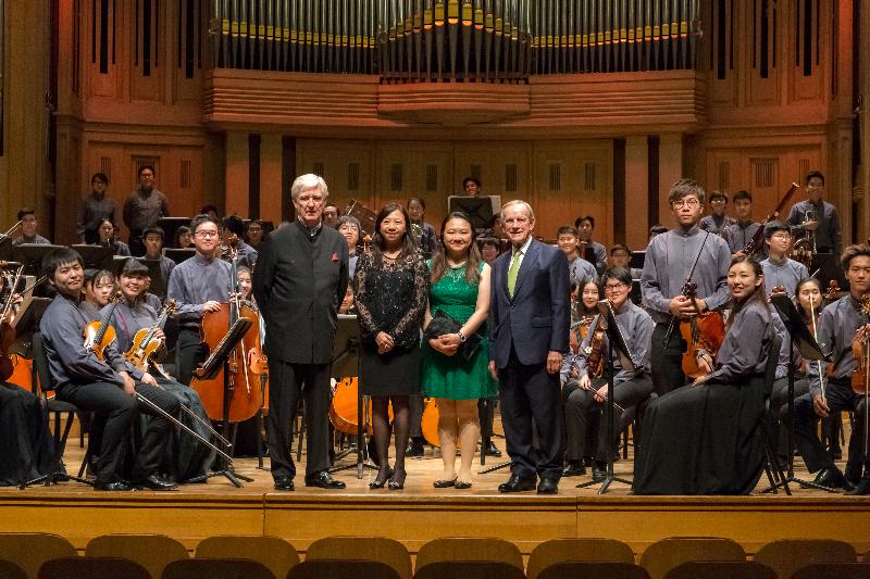 The Asian Youth Orchestra (AYO), gave the final concert of its world tour in 2017 in Brussels, Belgium yesterday (September 5, Brussels time). Photo shows (from left) the Founder, Artistic Director and Conductor of the AYO, Mr Richard Pontzious; the Special Representative for Hong Kong Economic and Trade Affairs to the European Union, Ms Shirley Lam; Deputy Representative of the Hong Kong Economic and Trade Office in Brussels, Miss Alice Choi; and Chairman of the Board of Directors of the AYO, Mr James Thompson at the concert.