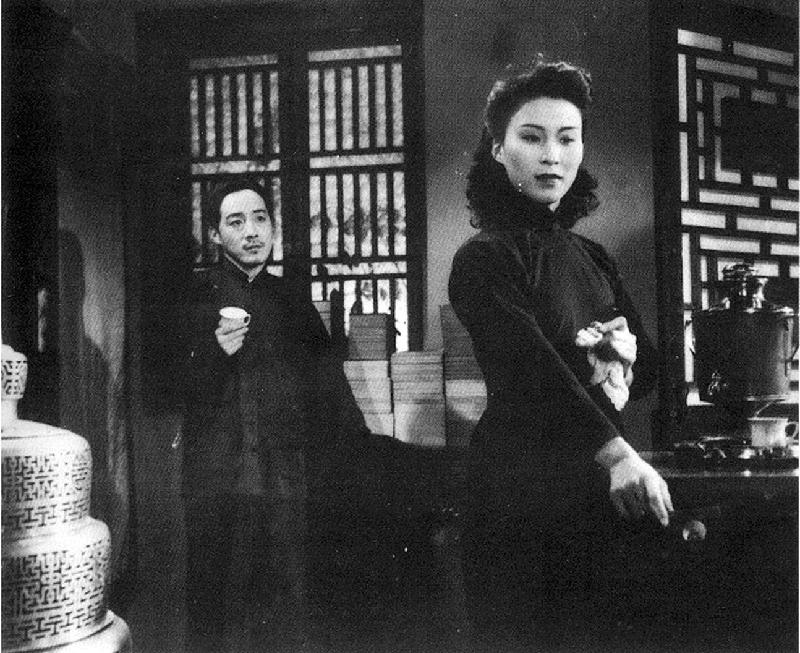 The Hong Kong Film Archive of the Leisure and Cultural Services Department will present "From Small Town to the Big Screen: A Retrospective on Wei Wei" in October by screening seven films from different phases of Wei Wei's career. Picture shows a film still of "Spring in a Small Town" (1948).