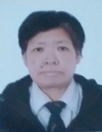 Missing woman Ho Chui-sim, aged 58, is about 1.6 metres tall, 60 kilograms in weight and of medium build. She has a pointed face with yellow complexion and short straight black hair. She was last seen wearing a black short-sleeved shirt, long blue jeans, sports shoes and carrying a pink bag.  
