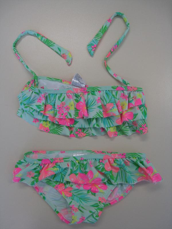 Hong Kong Customs today (September 15) alerted members of the public to potential strangulation hazards posed by the cords of two models of children's swimwear. Photo shows one of the two models of children's swimwear.