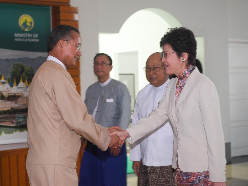 The Chief Executive, Mrs Carrie Lam, began her visit to Myanmar today (September 15). Photo shows Mrs Lam (right) meeting with the Union Minister for Hotels and Tourism, U Ohn Maung (left), in the capital city of Naypyidaw this morning.
