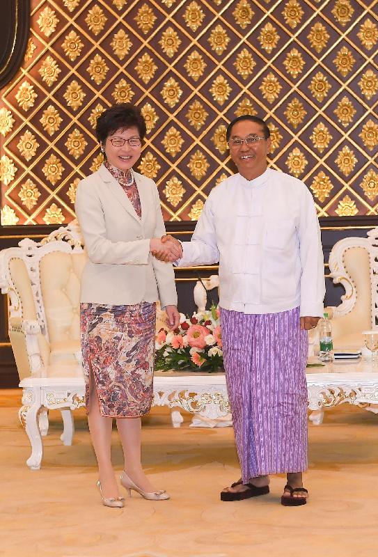 The Chief Executive, Mrs Carrie Lam, began her visit to Myanmar today (September 15). Photo shows Mrs Lam (left) meeting with Vice President of Myanmar U Myint Swe (right) in the capital city of Naypyidaw this morning.