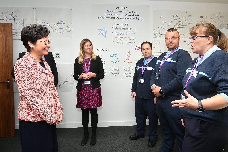 The Chief Executive, Mrs Carrie Lam, visited the learning and development centre of MTR Crossrail in London, the United Kingdom, today (September 20, London time). Picture shows Mrs Lam (first left) meeting with trainee train drivers.