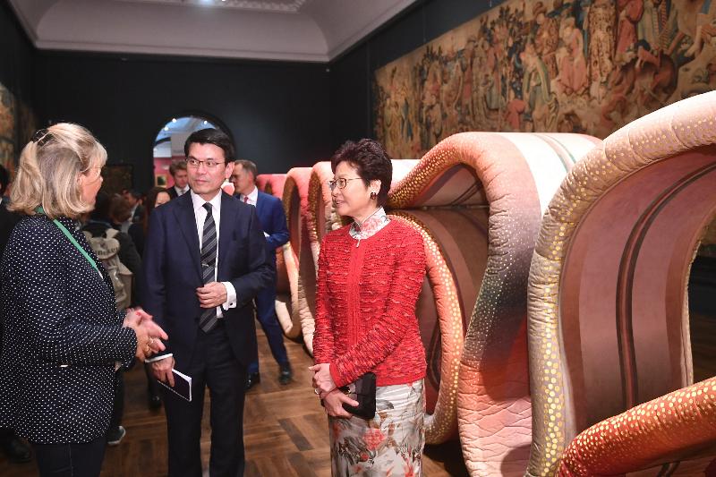 The Chief Executive, Mrs Carrie Lam, visited the Victoria and Albert Museum in London, the United Kingdom, today (September 21, London time). Picture shows Mrs Lam (right) and the Secretary for Commerce and Economic Development, Mr Edward Yau (centre) touring an exhibition at the London Design Festival.