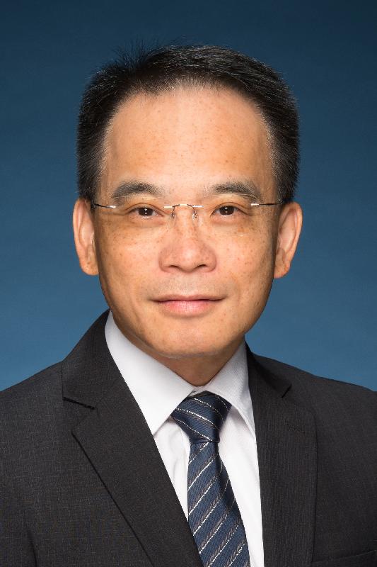The Under Secretary for Transport and Housing, Dr Raymond So Wai-man.