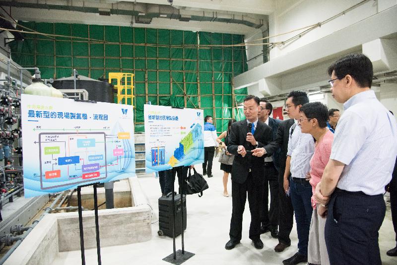 The Legislative Council Panel on Development visited Ngau Tam Mei Water Treatment Works in Yuen Long today (October 6). Photo shows the Legislative Council members visiting the chlorine generation plant at Ngau Tam Mei Water Treatment Works to better understand the process of chlorine generation. 