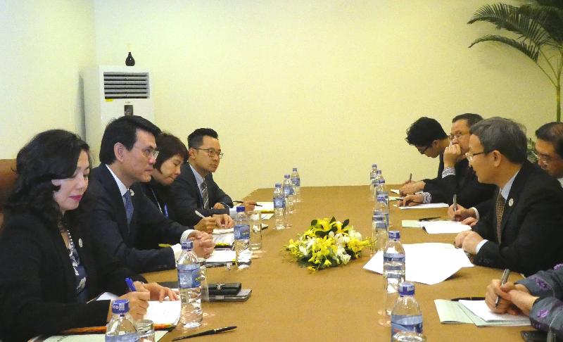 The Secretary for Commerce and Economic Development, Mr Edward Yau (second left), accompanied by the Director-General of Trade and Industry, Ms Salina Yan (first left), holds a bilateral meeting with the Vice Minister of Commerce, Mr Wang Shouwen (first right), on the sidelines of the 29th Asia-Pacific Economic Cooperation (APEC) Ministerial Meeting in Da Nang, Vietnam, today (November 8). He briefed Mr Wang on the progress of the free trade agreement negotiations between Hong Kong and various economies and exchanged views with him on issues related to the APEC Ministerial Meeting. 
