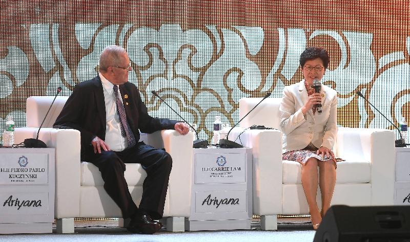 The Chief Executive, Mrs Carrie Lam (right), attends the Asia-Pacific Economic Cooperation CEO Summit in Da Nang, Vietnam, this afternoon (November 9).