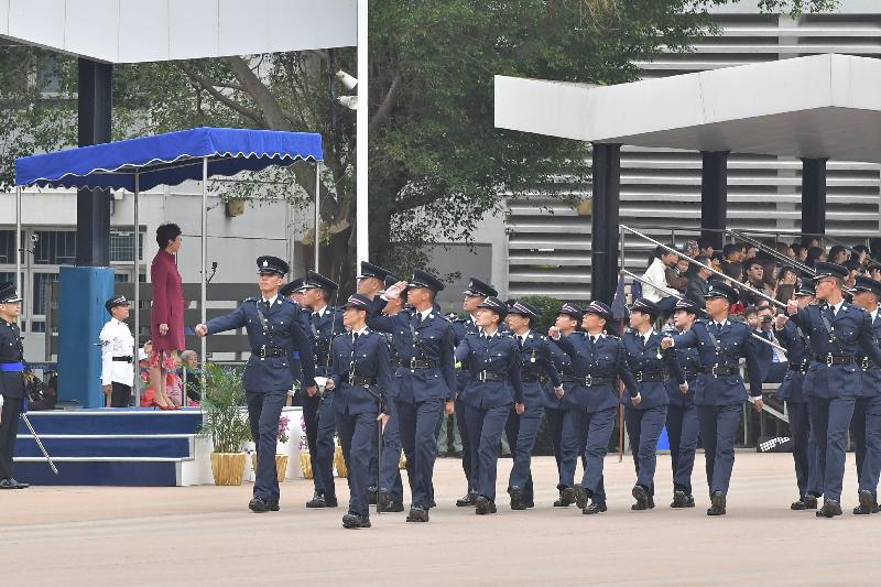 行政长官林郑月娥今日（十一月二十五日）上午在香港警察学院结业会操上检阅见习督察和学警。