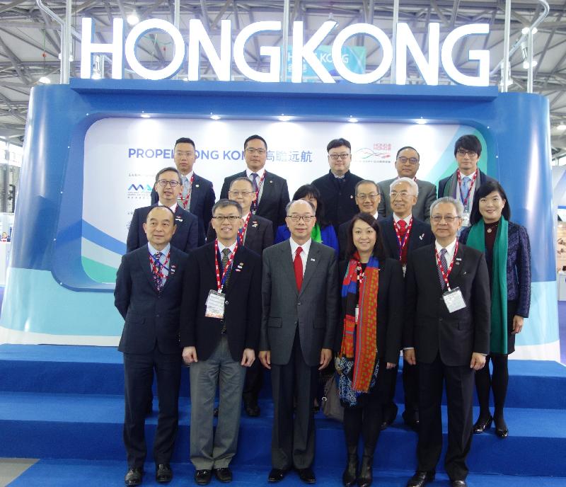 The Secretary for Transport and Housing and Chairman of the Hong Kong Maritime and Port Board (HKMPB), Mr Frank Chan Fan, and an HKMPB delegation attended Marintec China 2017 in Shanghai today (December 5). Mr Chan (front row, centre) is pictured with the delegates at the opening ceremony of the Hong Kong Pavilion.