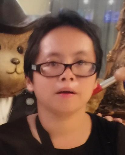 Missing woman Ho Ka-lai is about 1.52 metres tall, 59 kilograms in weight and of normal build. She has a round face with yellow complexion and short straight black hair. She was last seen wearing a red long-sleeved jacket, black short-sleeved shirt with floral pattern, light green trousers, black shoes and carrying a black rucksack.