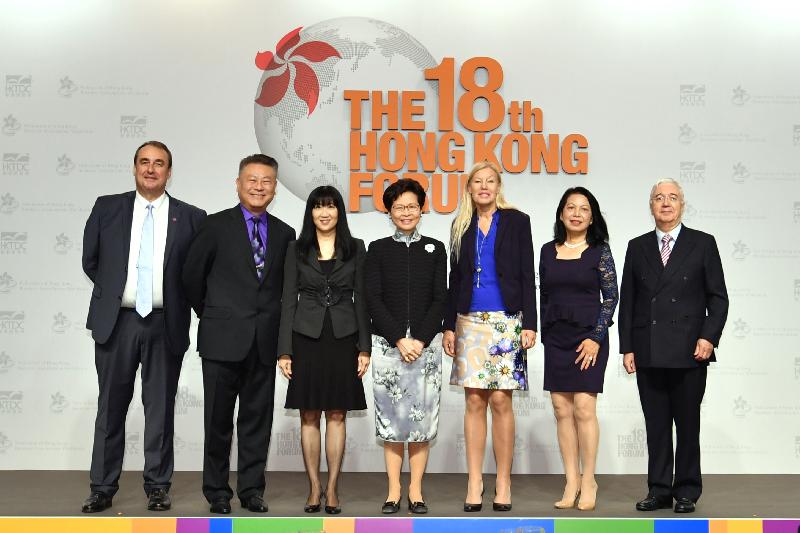 The Chief Executive, Mrs Carrie Lam, attended the 18th Hong Kong Forum luncheon this afternoon (December 6). Photo shows Mrs Lam (centre); the Executive Director of the Trade Development Council, Ms Margaret Fong (third left); the Chairman of the Federation of Hong Kong Business Associations Worldwide, Dr Esther Naegeli (third right); and other guests.