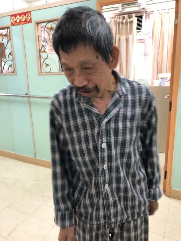 Tang Yuet-ming, aged 80, is about 1.65 metres tall, 59 kilograms in weight and of thin build. He has a long face with yellow complexion, short black hair and black beard. He was last seen wearing a black jacket, black trousers and blue slippers.